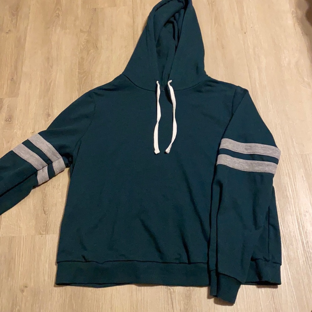 FOREVER 21 PLUS SIZE GREEN HOODIE